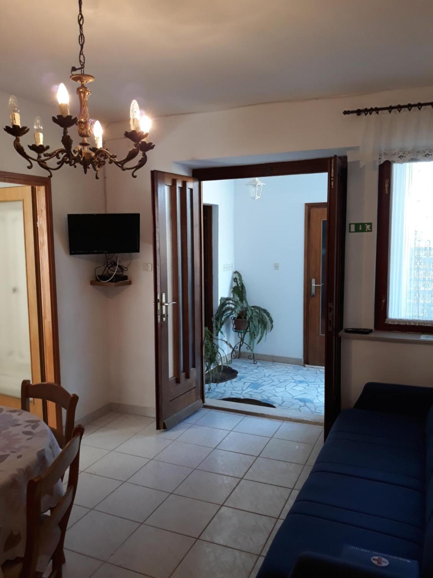 Apartments Mary Miholascica Экстерьер фото